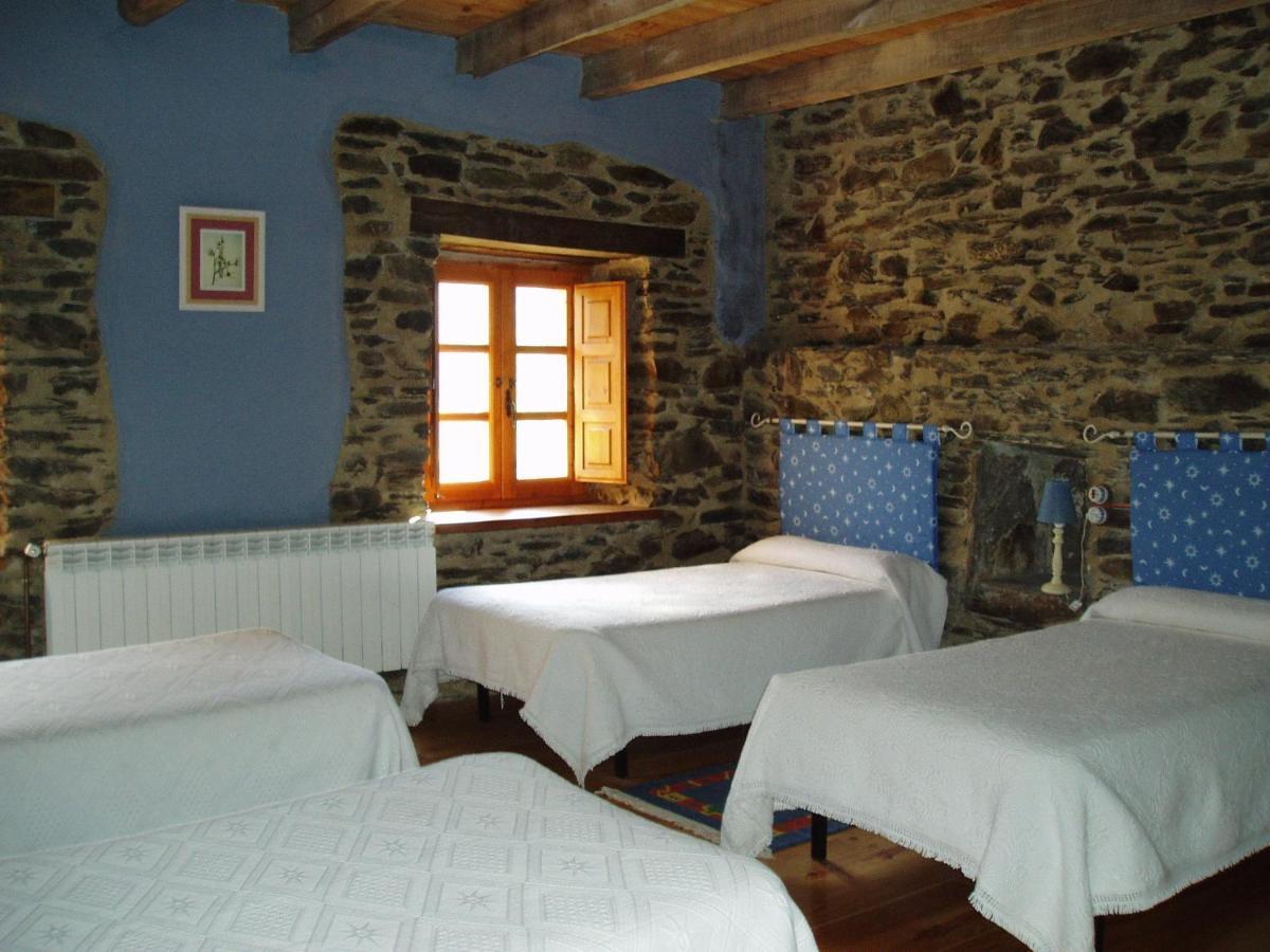 Hotel Rural El Urogallo Murias de Paredes Kamer foto