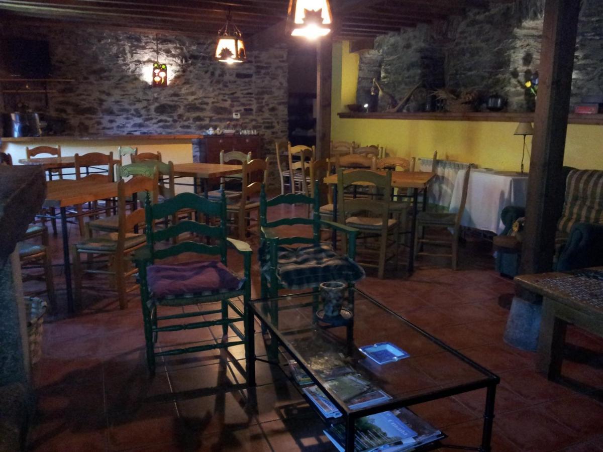 Hotel Rural El Urogallo Murias de Paredes Buitenkant foto