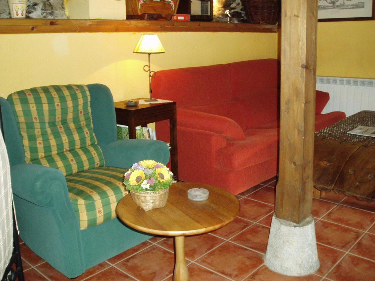 Hotel Rural El Urogallo Murias de Paredes Buitenkant foto