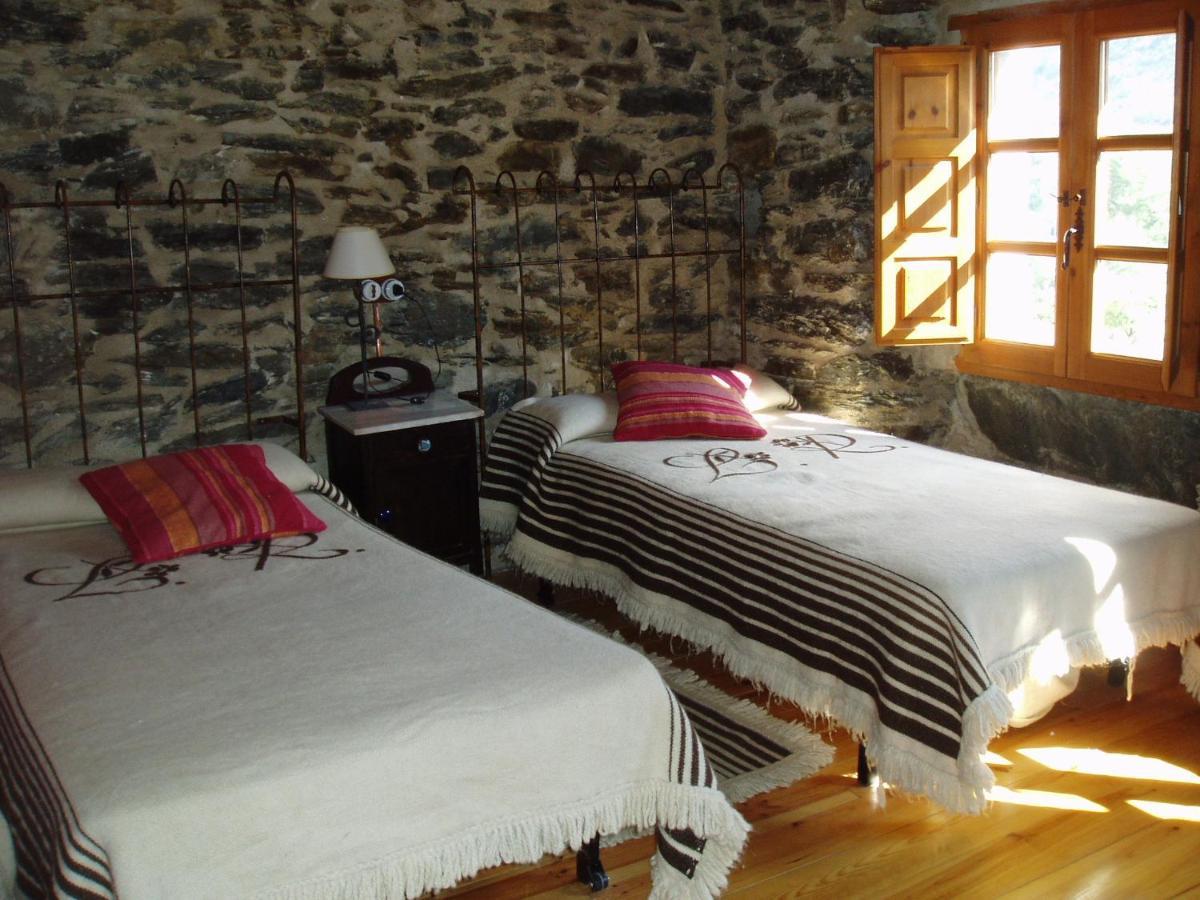 Hotel Rural El Urogallo Murias de Paredes Kamer foto