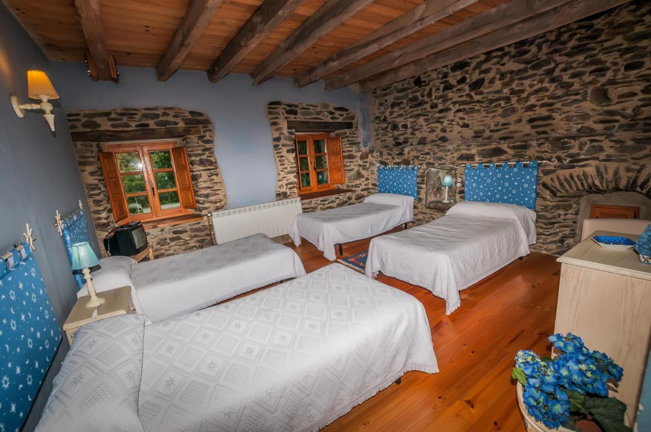 Hotel Rural El Urogallo Murias de Paredes Buitenkant foto